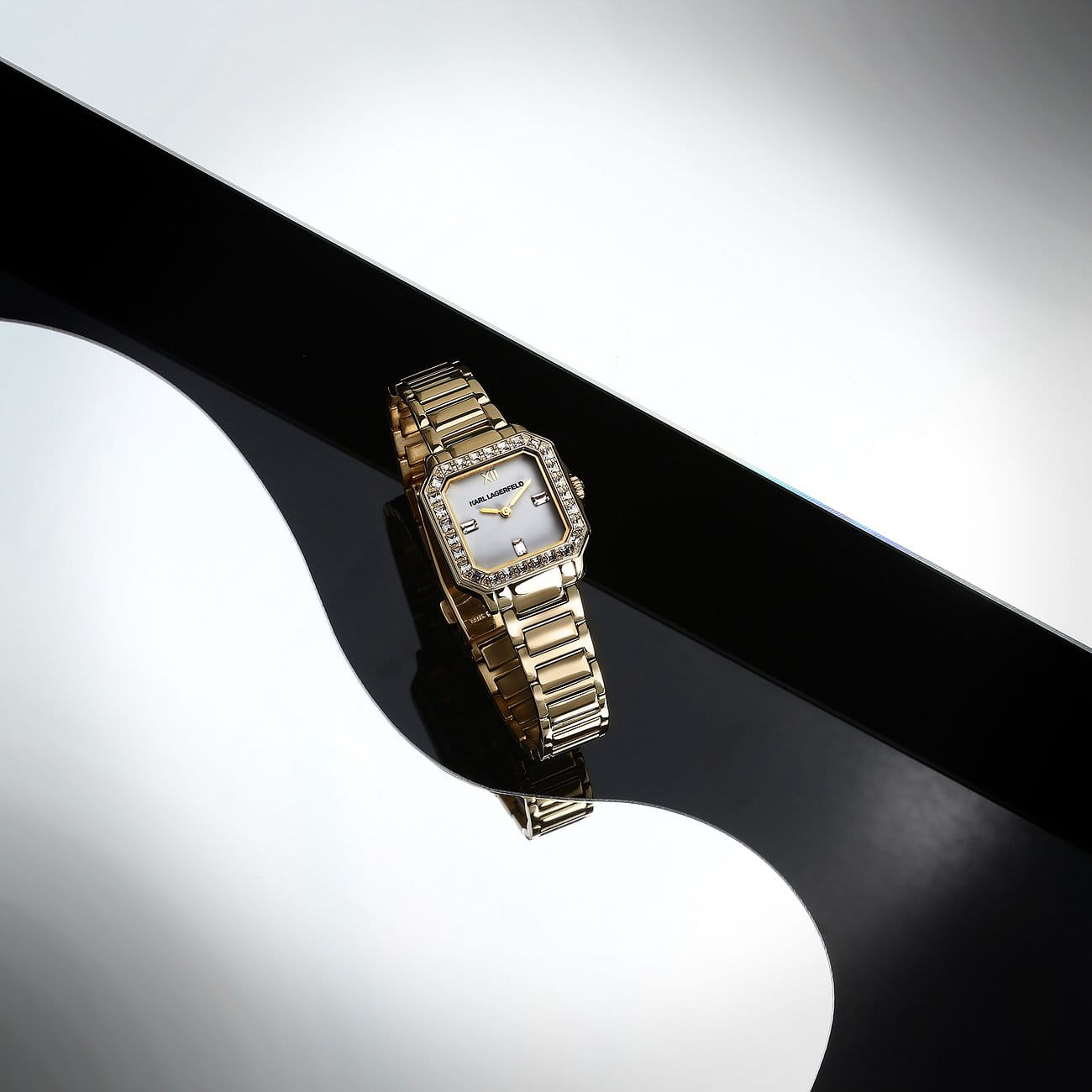 Karl Lagerfeld Karl Lagerfeld Square Classics R0553102501 женские часы белый циферблат на запястье