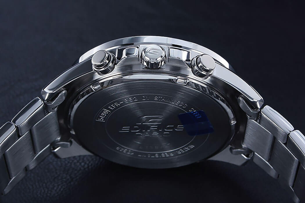 Casio EFR-552D-1A мужские часы застежка крупным планом