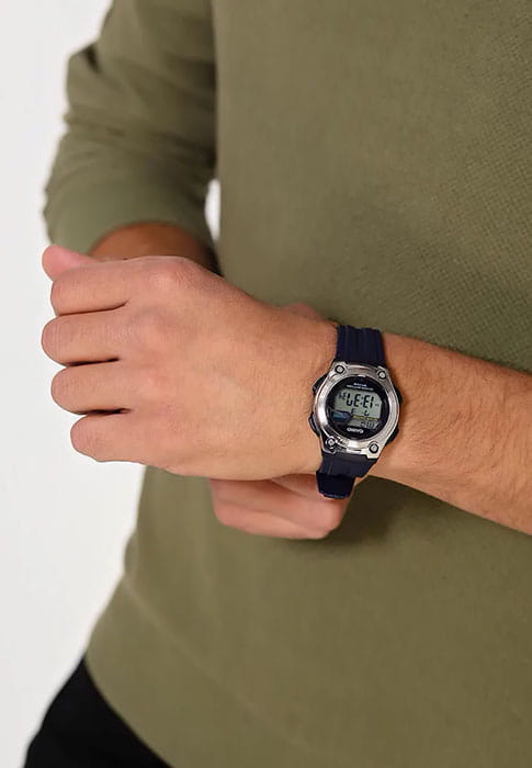 Casio Casio Collection W-211-2A , наручные мужские часы фото под углом