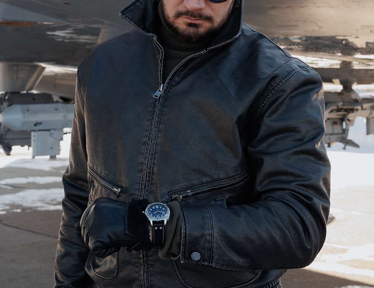 Молния 0190103-1.1 мужские часы застежка крупным планом