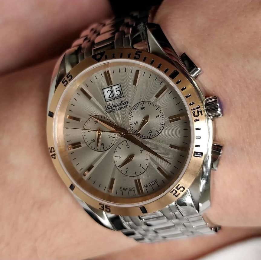 Adriatica Adriatica Chronograph A8202.R117CH кварцевые мужские часы часы крупный план серый циферблата