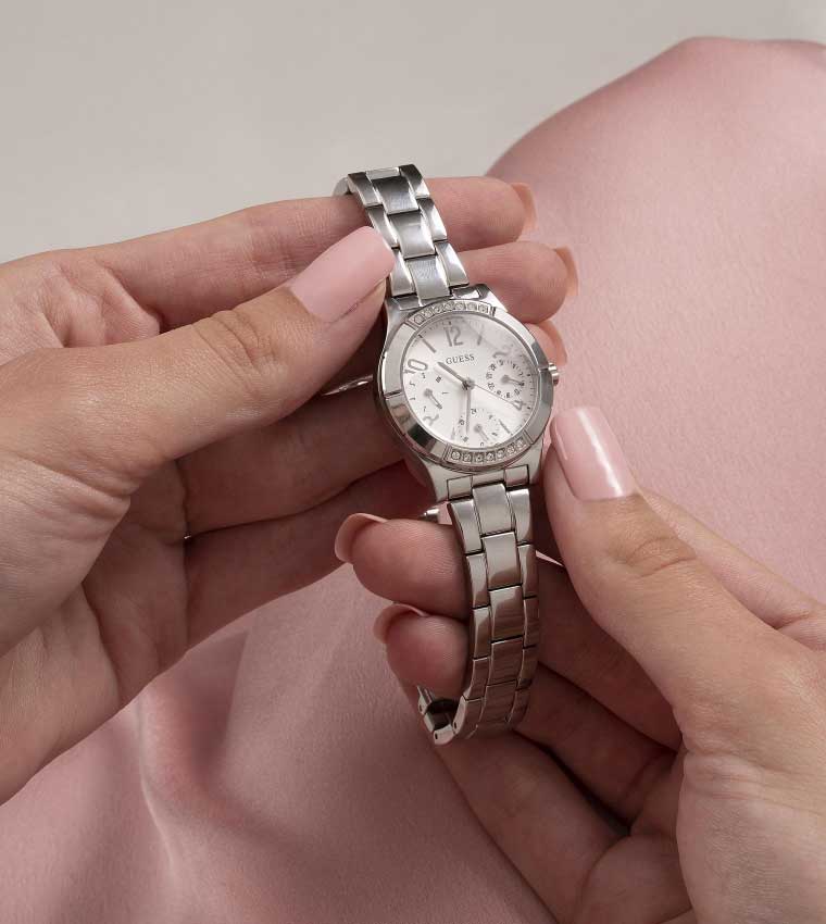 Guess Guess Sport Steel GW0413L1 кварцевые женские часы часы крупный план белый циферблата