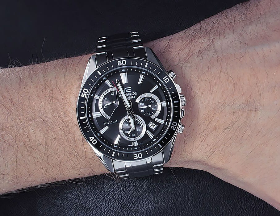 Casio Casio Edifice EFR-552D-1AVUDF (EFR-552D-1A) кварцевые часы с аксессуарами мужские часы модель EFR-552D-1A