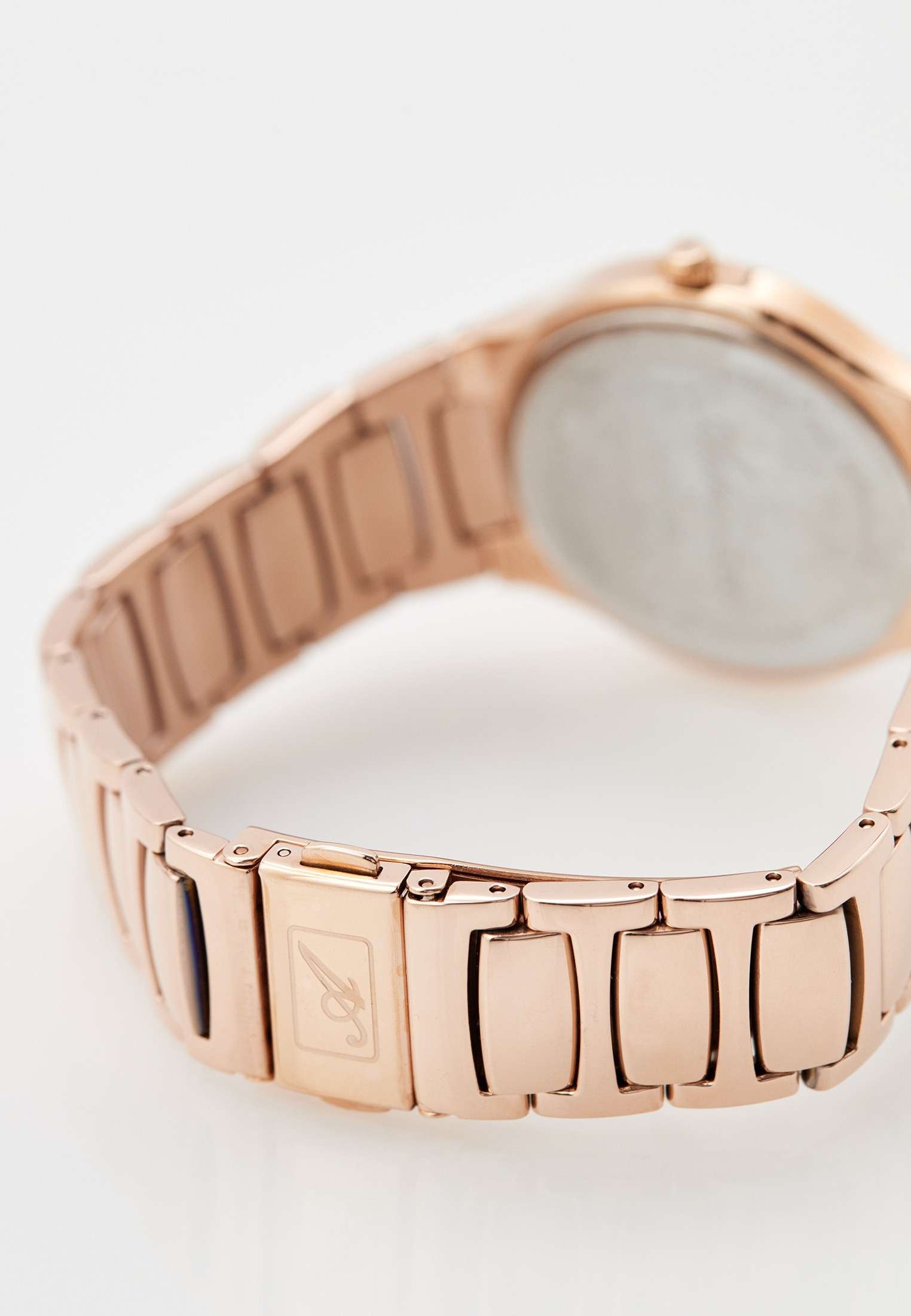 Adriatica Adriatica Classic A3425.916FQ  — детали корпуса и нержавеющая сталь с pvd-покрытием