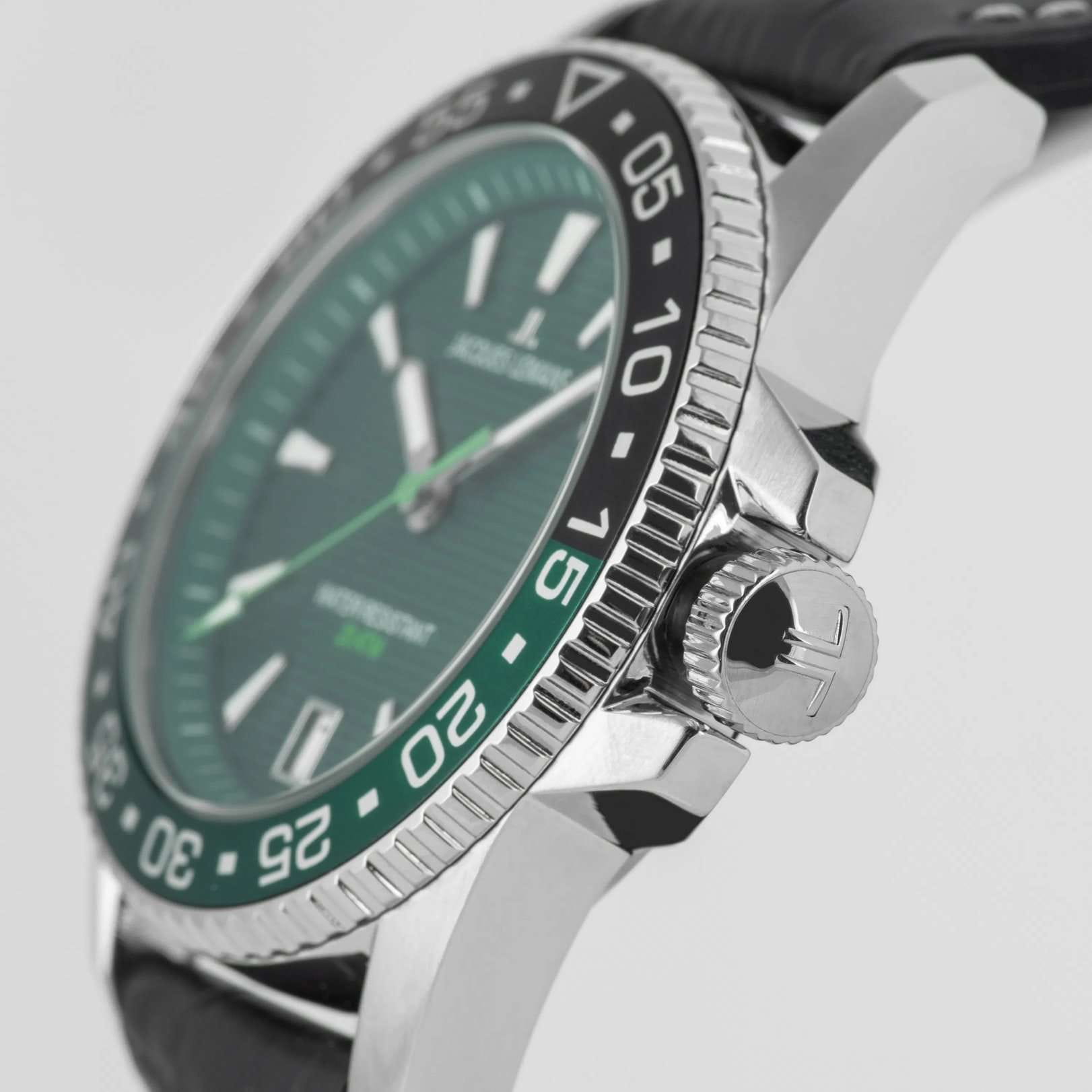 Jacques Lemans Jacques Lemans Liverpool Diver 1-2205C мужские часы зеленый циферблат на запястье