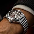 Breitling Breitling Chronomat Automatic GMT 40 A32398101M1A1, chronomat швейцария мужские часы на браслете нержавеющая сталь боковой вид