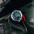 Casio Casio G-Shock GBM-2100A-1A3DR (GBM-2100A-1A3) электронные мужские часы часы крупный план зеленый циферблата