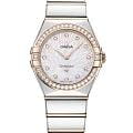 Omega Omega Constellation 131.25.28.60.55.003  13125286055003 кварцевые женские часы  белый циферблат, браслет сталь + золото — вид спереди