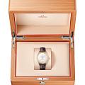 Omega Omega Constellation Globemaster 130.23.39.21.02.001 constellation швейцарские мужские часы на браслете кожаный боковой вид