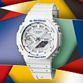 Casio GA-B2100FC-7A мужские часы застежка крупным планом