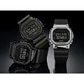 Casio Casio G-Shock GM-5600U-1DR электронные мужские часы часы крупный план черный циферблата