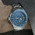 Aviator Aviator Airacobra GMT V.1.37.0.304.5 , наручные мужские часы фото под углом