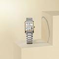 Maurice Lacroix Maurice Lacroix Fiaba Square FA1205-PVY02-110-A  наручные женские часы фото под углом.