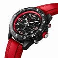 Breitling Breitling Endurance Pro 38 X83310D91B2S1  наручные женские часы фото под углом.