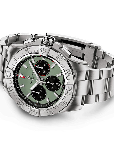 Breitling Avenger B01 Chronograph 44 AB0147101L1A1