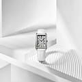Longines L52550712 наручные женские часы застежка крупным планом