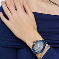 Swarovski Swarovski Octea Lux Sport 5610475  швейцарские женские часы на браслете нержавеющая сталь с pvd-покрытием боковой вид