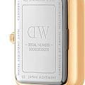 Daniel Wellington Daniel Wellington Quadro Roman Numerals 5-Link Gold DW00100688  наручные женские часы фото под углом.