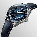 Longines L38124932 мужские часы застежка крупным планом