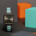 Rado Rado Тrue Square Thinline x Les Couleur Le Corbusier R27045162, true square швейцария мужские часы на браслете высокотехнологичная керамика + титан боковой вид